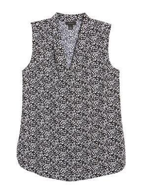 HALOGEN Women's Top XS Black White Leo Dot Sleeveless V-neck Lightweight NWT